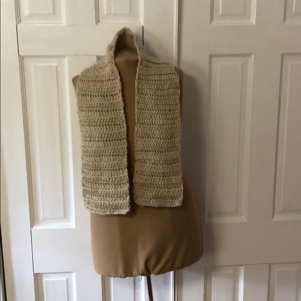 Crotchet Beige Wool Scarf